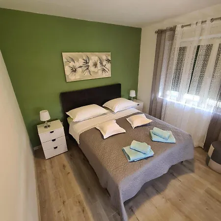 Apartman Anchor 2 Apartment *